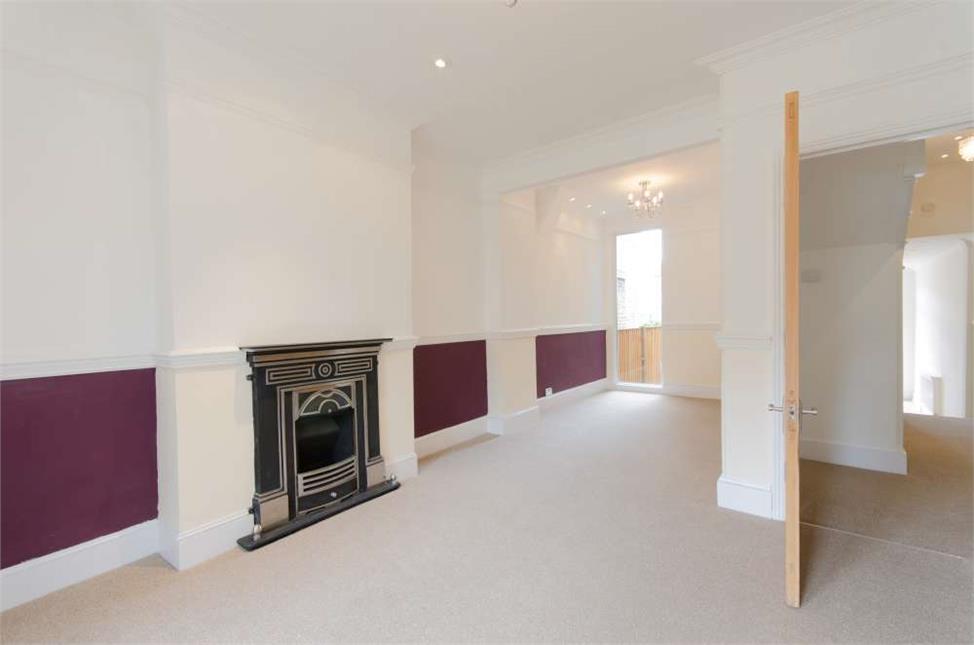 3 Bedroom House SE23 1LR Codrington Hill Pickwick Estates