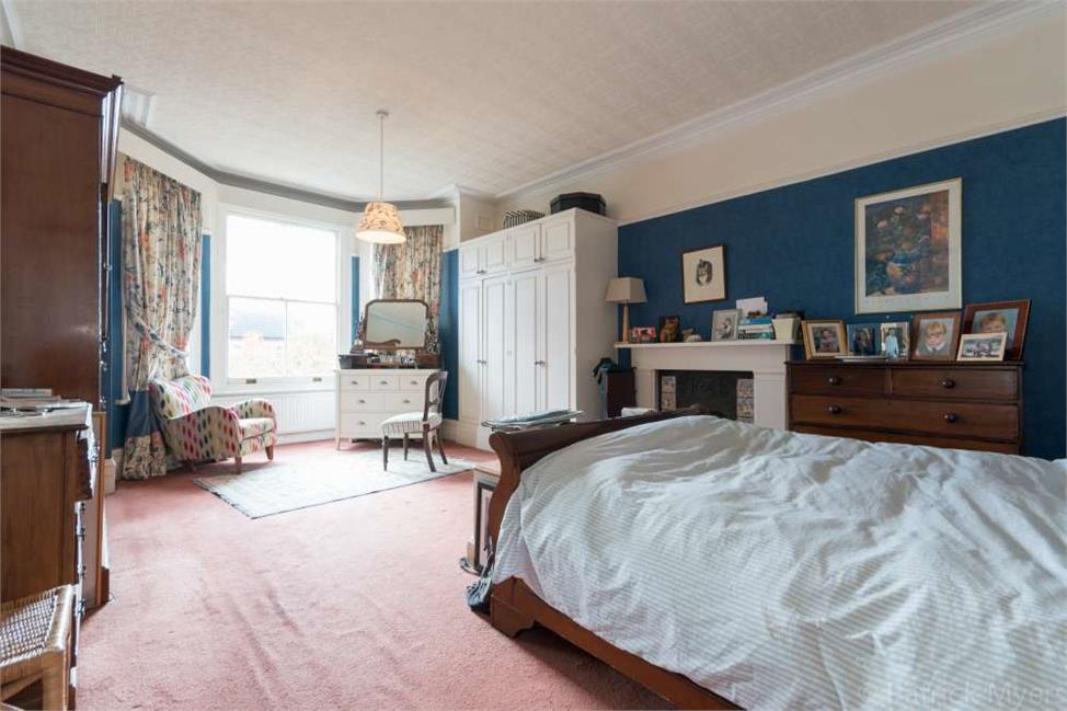6 Bedroom House SE27 9EL Lancaster Avenue Pickwick Estates