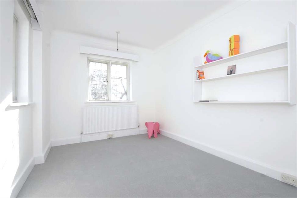 4 Bedroom House SE26 6TQ Sydenham Hill Pickwick Estates