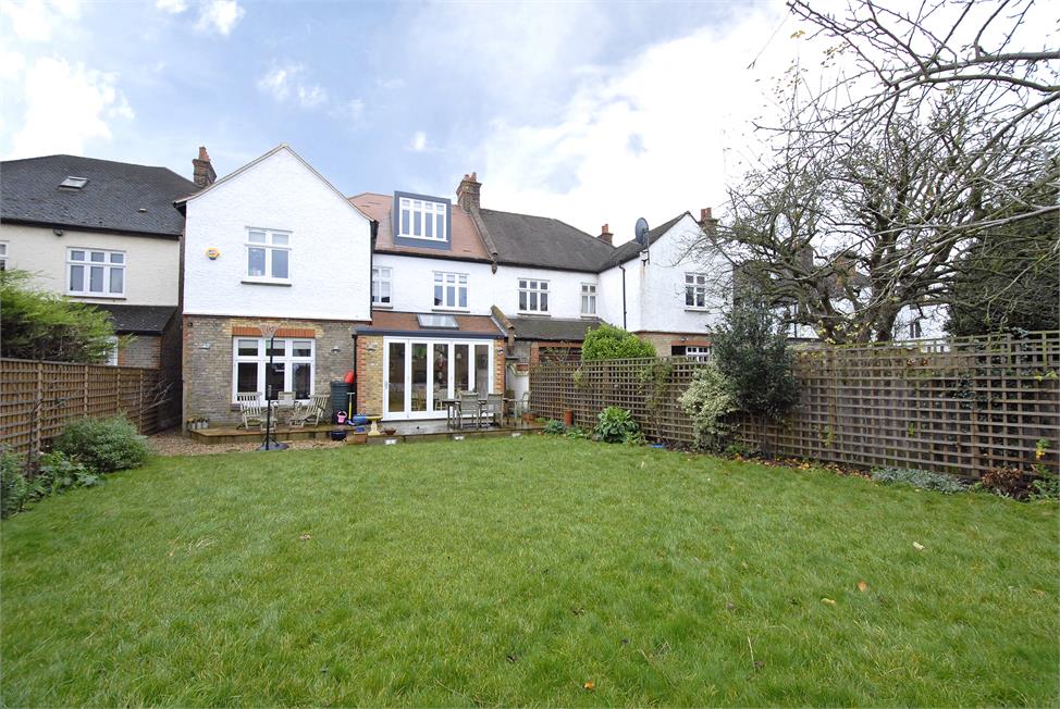 6 Bedroom House SE24 9JX Half Moon Lane Pickwick Estates