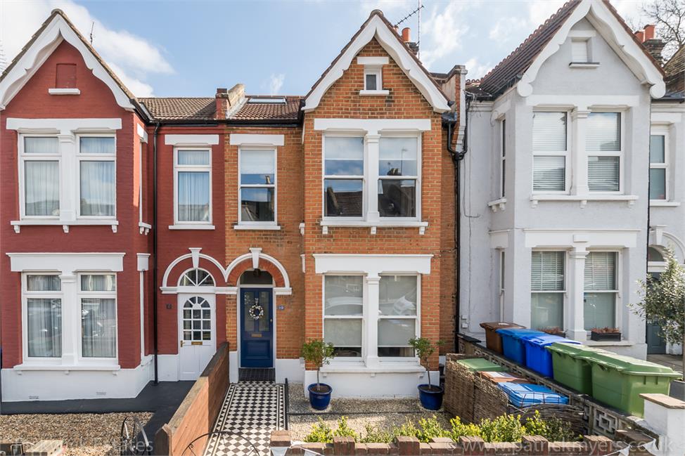 4 Bedroom House SE22 0ER Goodrich Road Pickwick Estates