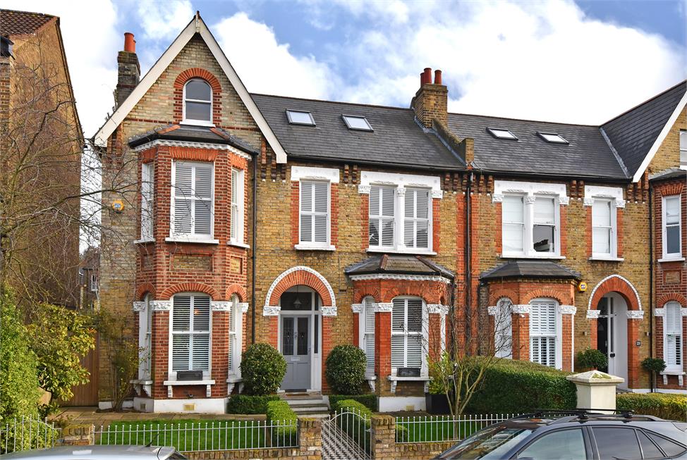 6 Bedroom House SE22 0NH Mundania Road Pickwick Estates