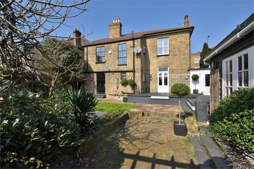 4 Bedroom House SE23 1DE Stanstead Road Pickwick Estates
