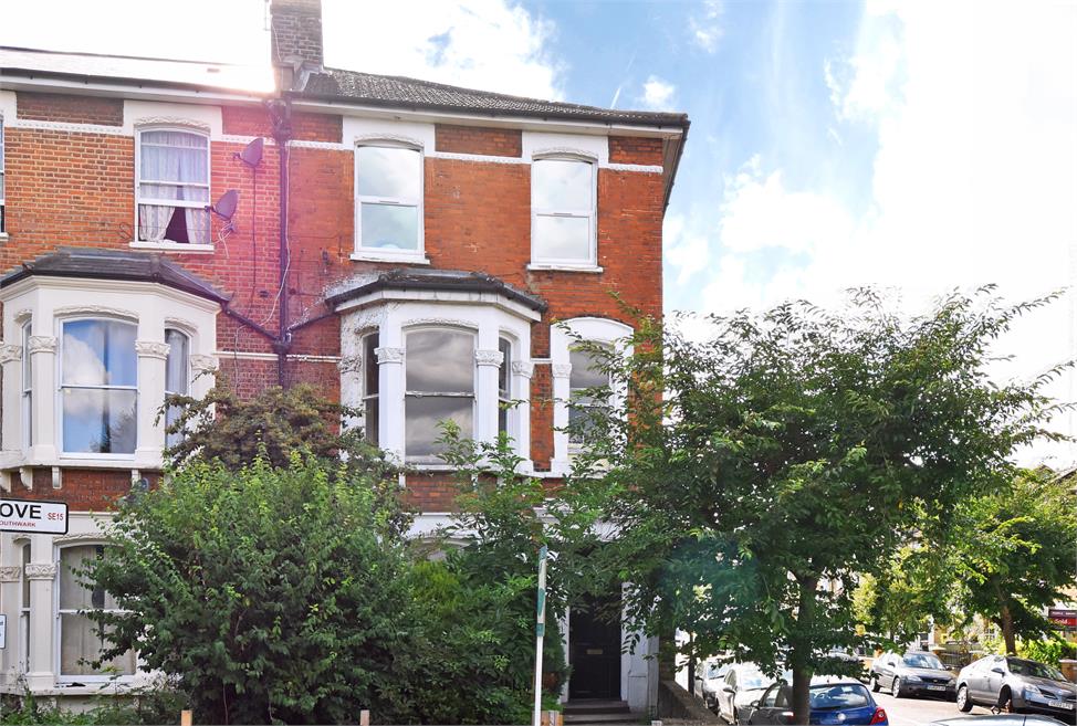 1 Bedroom Flat SE15 2NY York Grove Pickwick Estates