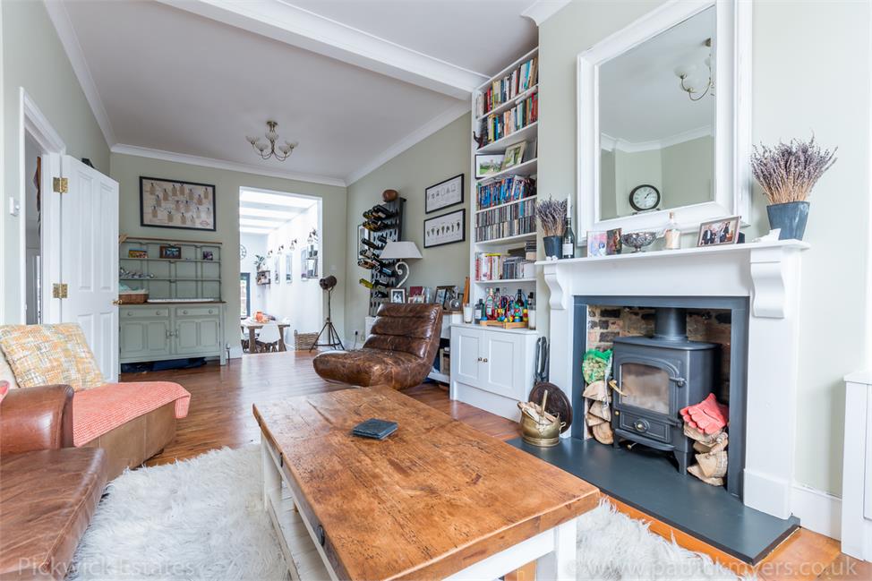 4 Bedroom House SE22 8SA Melbourne Grove Pickwick Estates