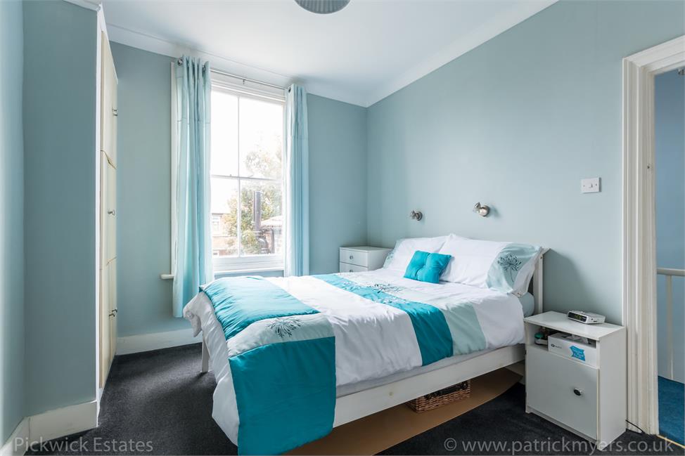 3 Bedroom Flat SE22 8QA Glengarry Road Pickwick Estates
