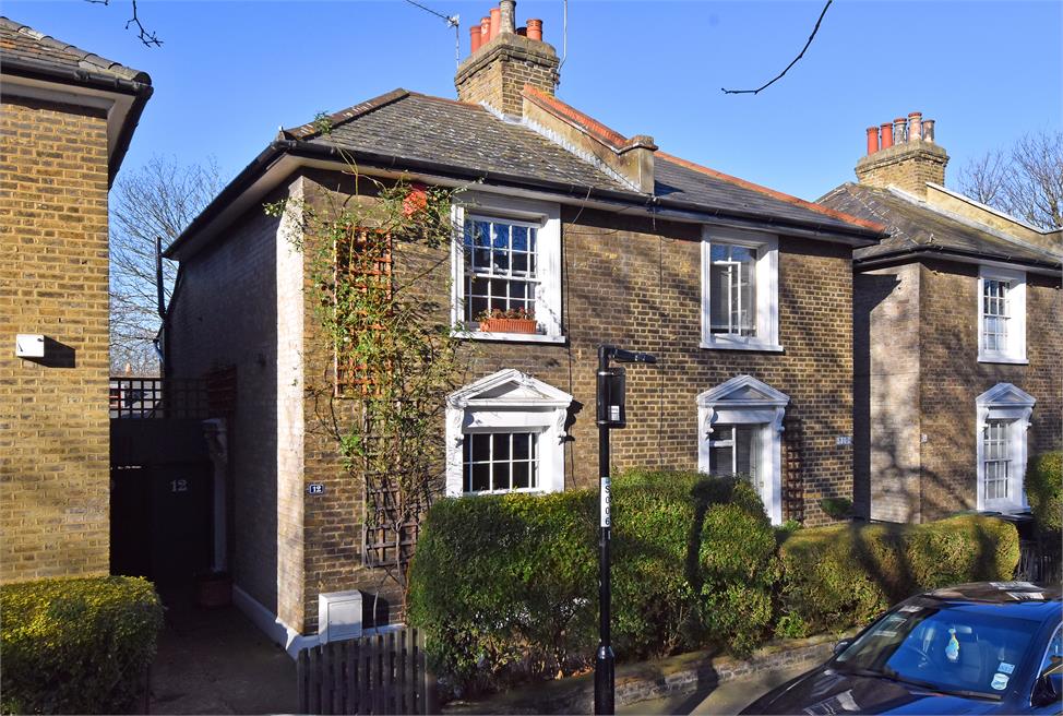 3 Bedroom House SE4 1SU Upper Brockley Road Pickwick Estates