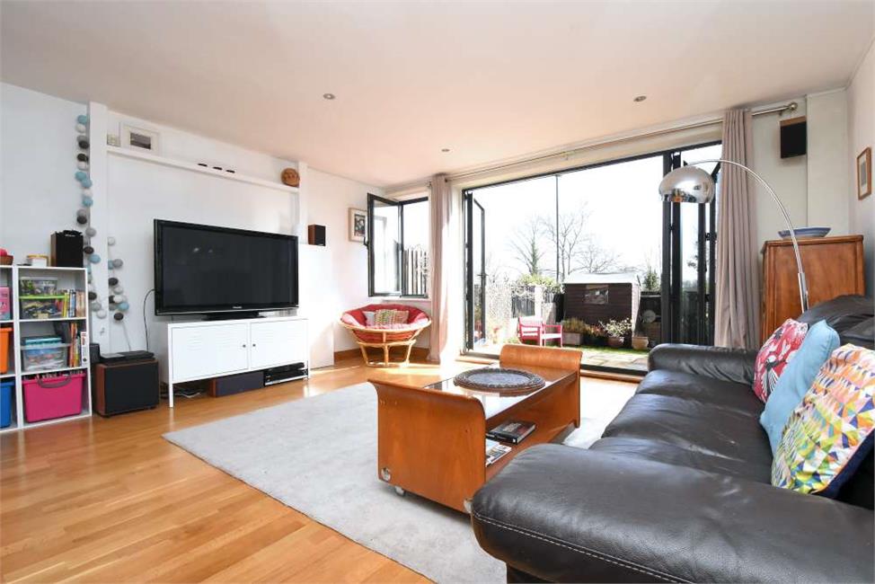 4 Bedroom House SE23 1SL Brockley View Pickwick Estates