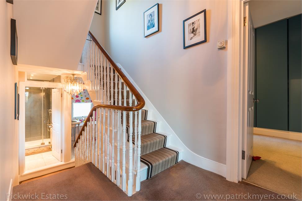 7 Bedroom House SE22 0RX Marmora Road Pickwick Estates