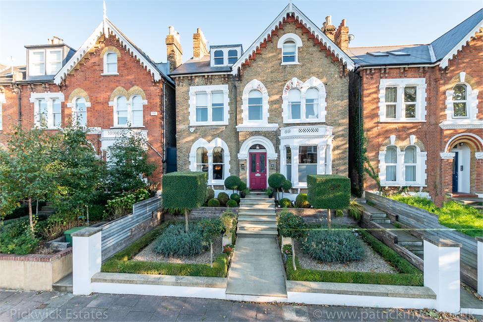 7 Bedroom House SE22 0RX Marmora Road Pickwick Estates