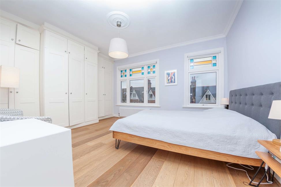 3 Bedroom Flat SE22 8QA Glengarry Road Pickwick Estates