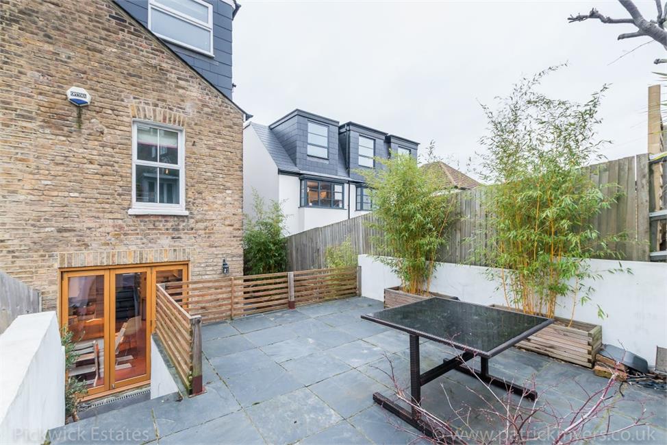 5 Bedroom House SE23 1LW Codrington Hill Pickwick Estates