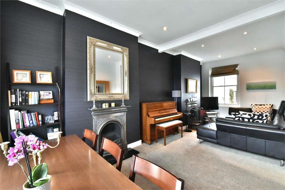 4 Bedroom House SE23 1EG Herschell Road Pickwick Estates