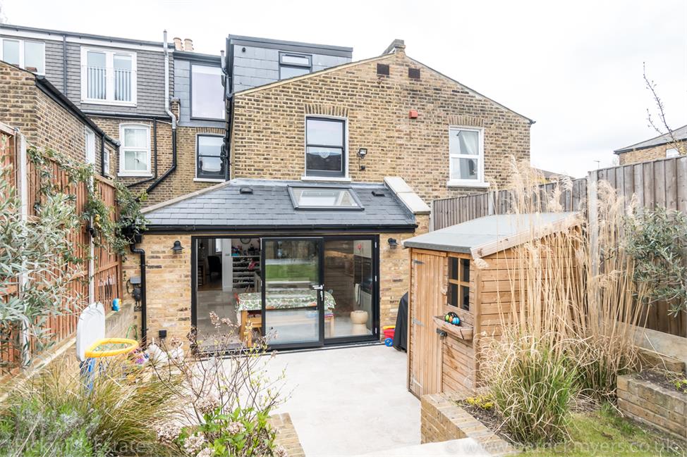 4 Bedroom House SE22 9HQ Fellbrigg Road Pickwick Estates