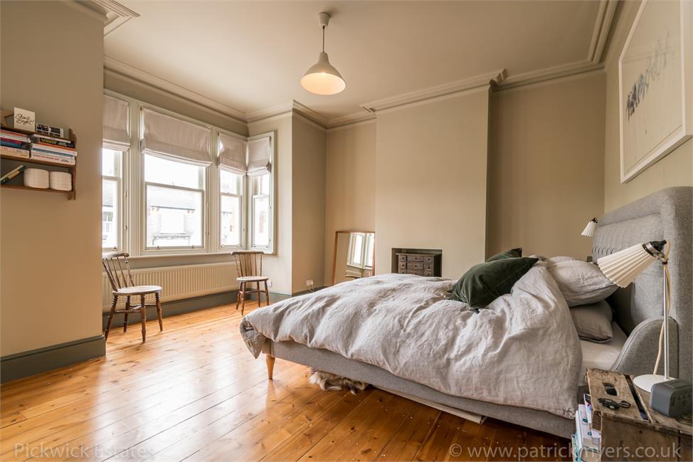 4 Bedroom House SE22 0LN Piermont Road Pickwick Estates