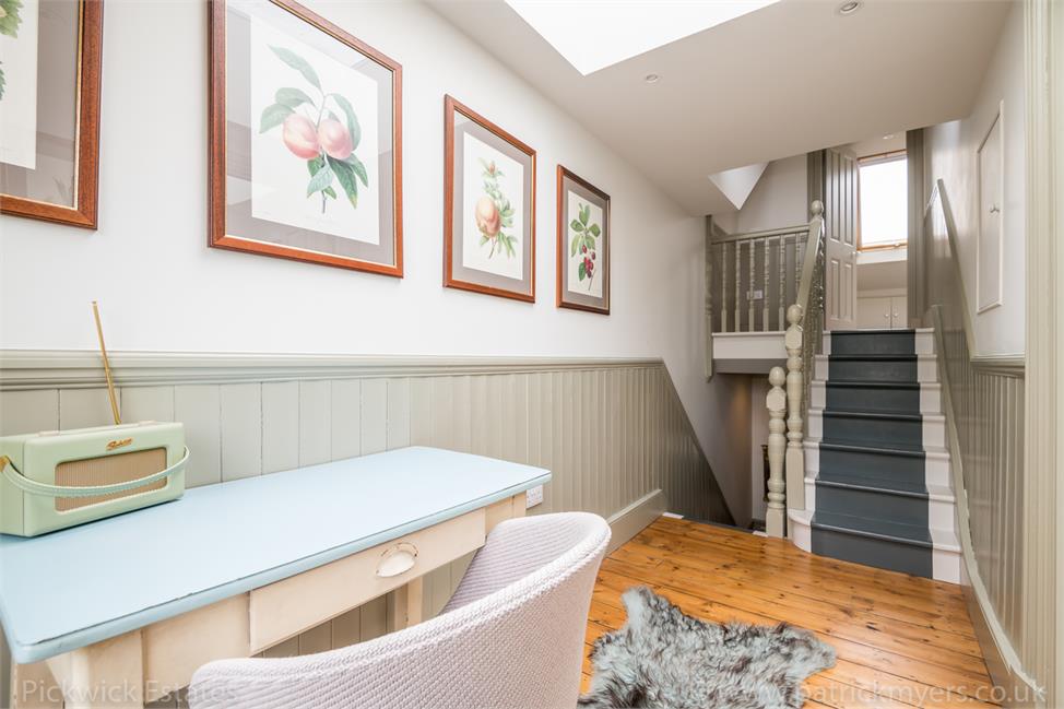 4 Bedroom House SE22 0LN Piermont Road Pickwick Estates