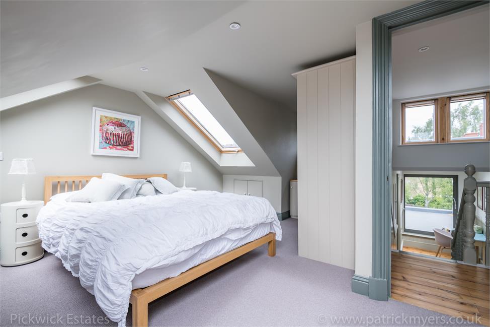 4 Bedroom House SE22 0LN Piermont Road Pickwick Estates