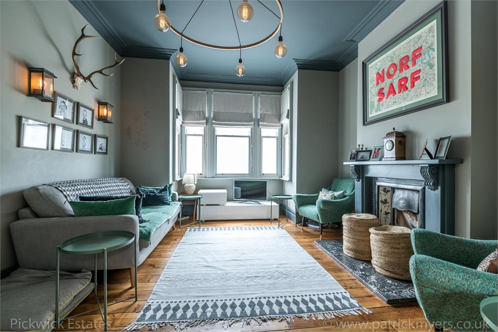 4 Bedroom House SE22 0LN Piermont Road Pickwick Estates