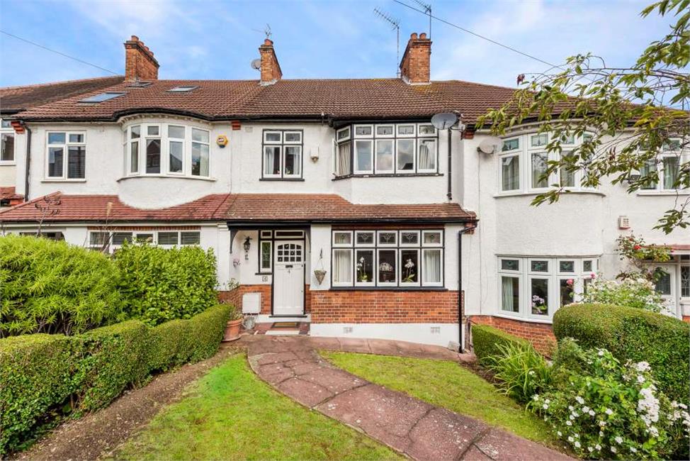 3 Bedroom House SE23 3AP Canonbie Road Pickwick Estates