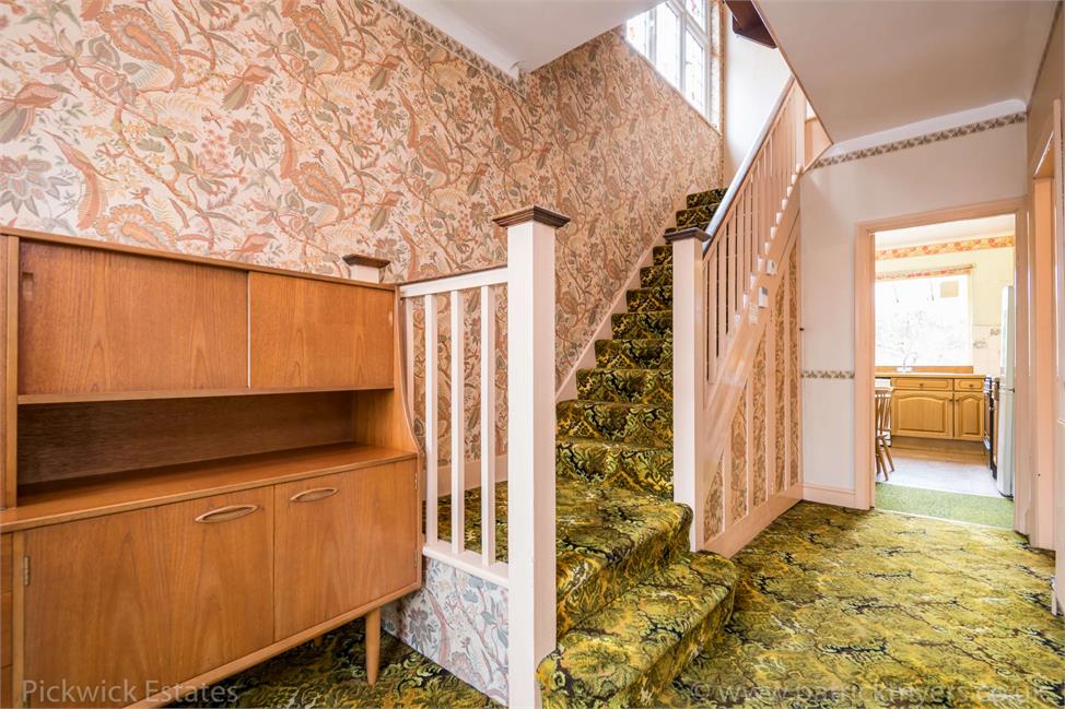 4 Bedroom House SE23 3AG Canonbie Road Pickwick Estates