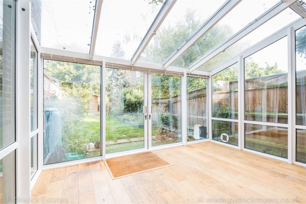 4 Bedroom House SE23 3TF Dunoon Road Pickwick Estates