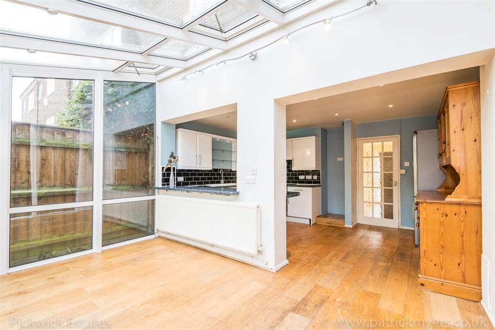 4 Bedroom House SE23 3TF Dunoon Road Pickwick Estates