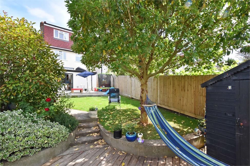 5 Bedroom House SE4 1SL Bexhill Road Pickwick Estates