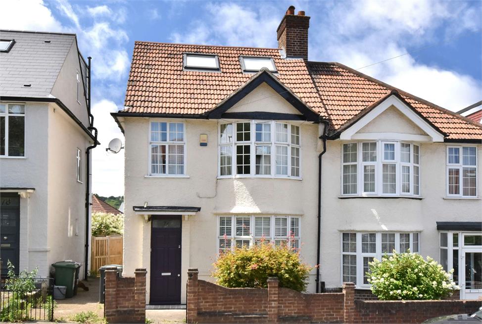 5 Bedroom House SE4 1SL Bexhill Road Pickwick Estates