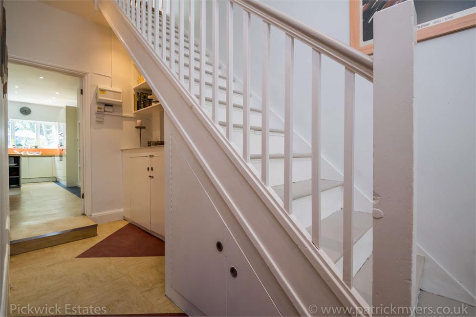 5 Bedroom House SE23 3TD Dunoon Road Pickwick Estates