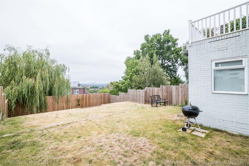 4 Bedroom House | SE23 3DE | Ringmore Rise | Pickwick Estates