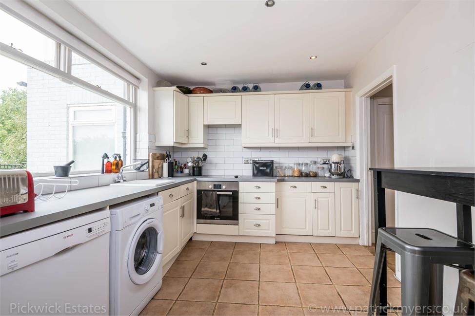 4 Bedroom House | SE23 3DE | Ringmore Rise | Pickwick Estates