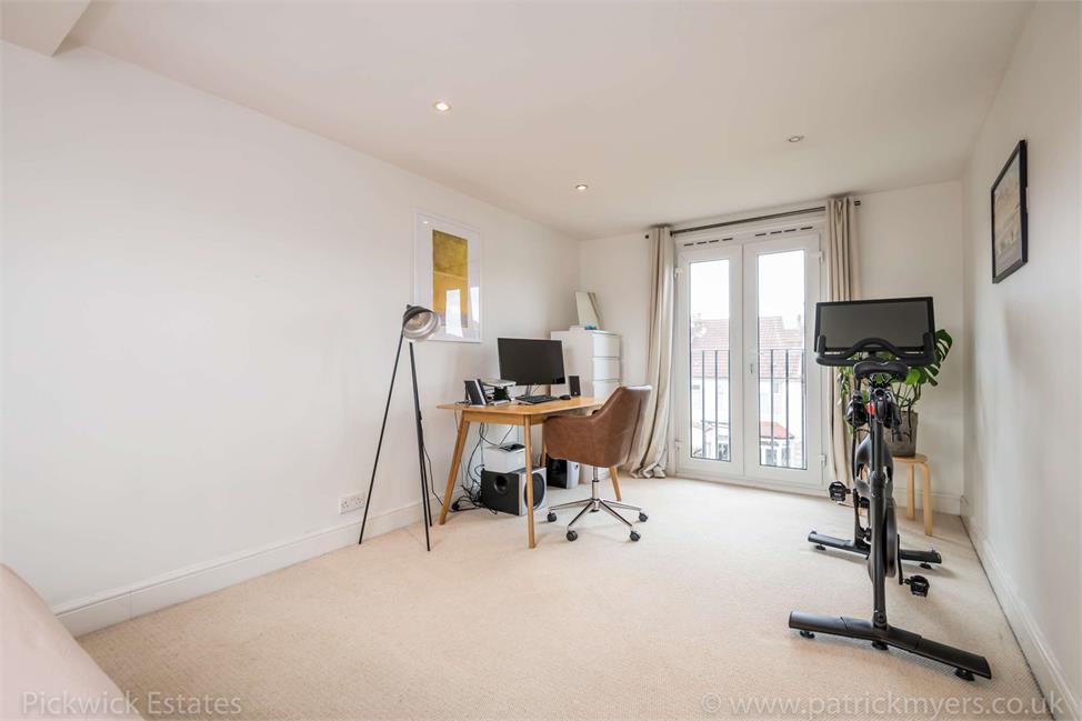 4 Bedroom House SE23 1PD Maclean Road Pickwick Estates