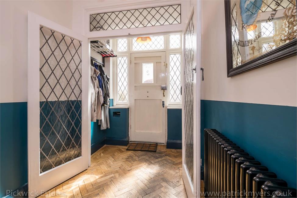 4 Bedroom House SE23 1PD Maclean Road Pickwick Estates