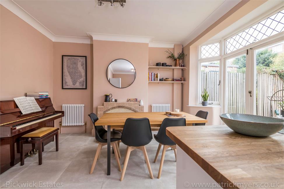 4 Bedroom House SE23 1PD Maclean Road Pickwick Estates
