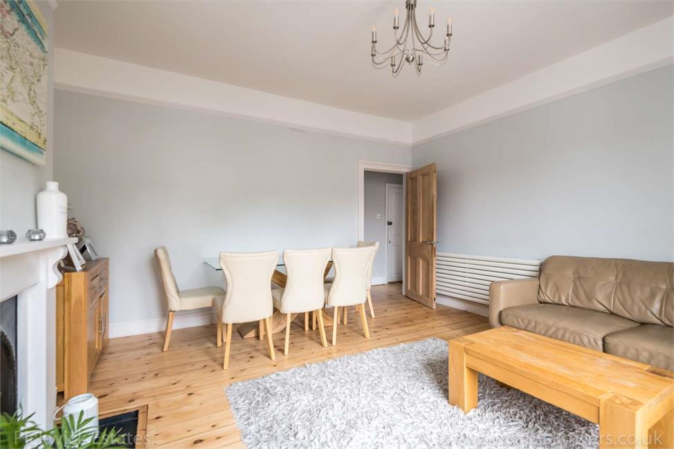 2 Bedroom Flat SE22 0RX Marmora Road Pickwick Estates