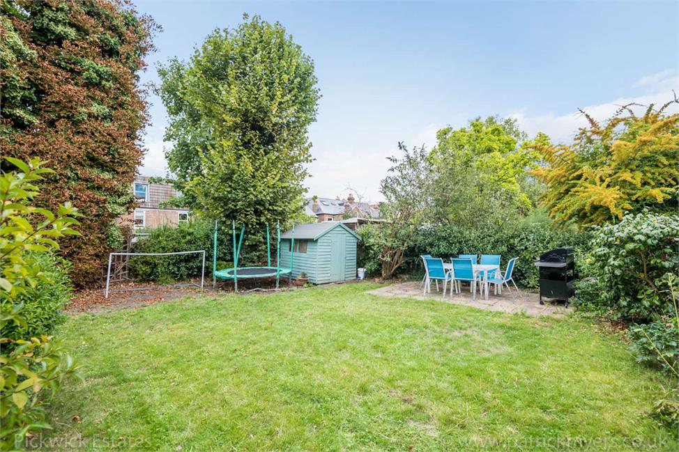 2 Bedroom Flat SE22 0RX Marmora Road Pickwick Estates