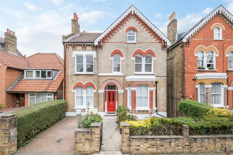 2 Bedroom Flat SE22 0RX Marmora Road Pickwick Estates