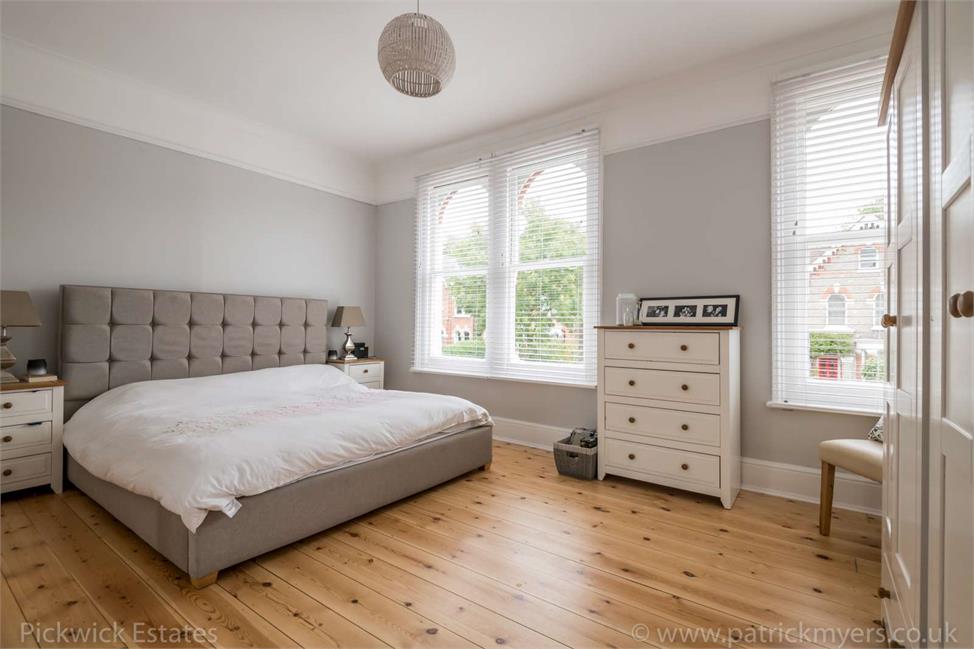 2 Bedroom Flat SE22 0RX Marmora Road Pickwick Estates