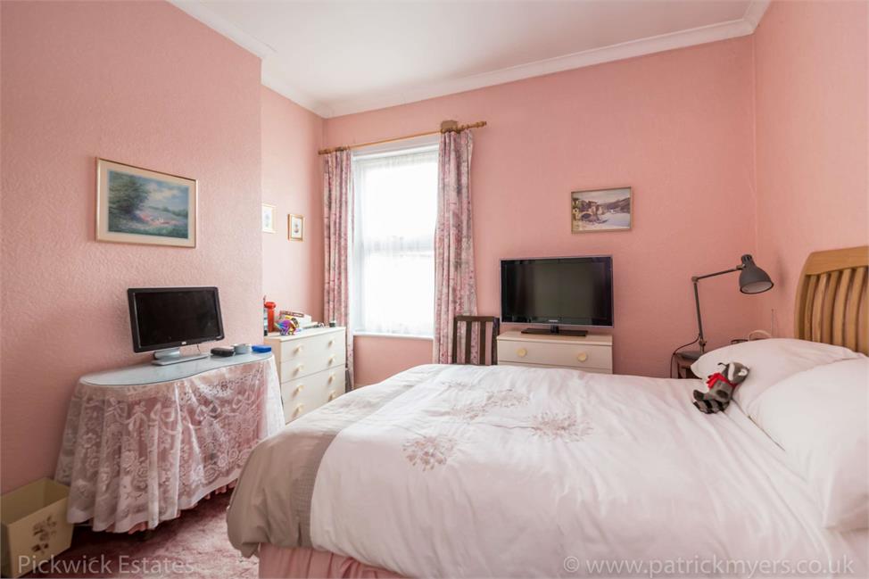 4 Bedroom House SE23 1DJ Agnew Road Pickwick Estates