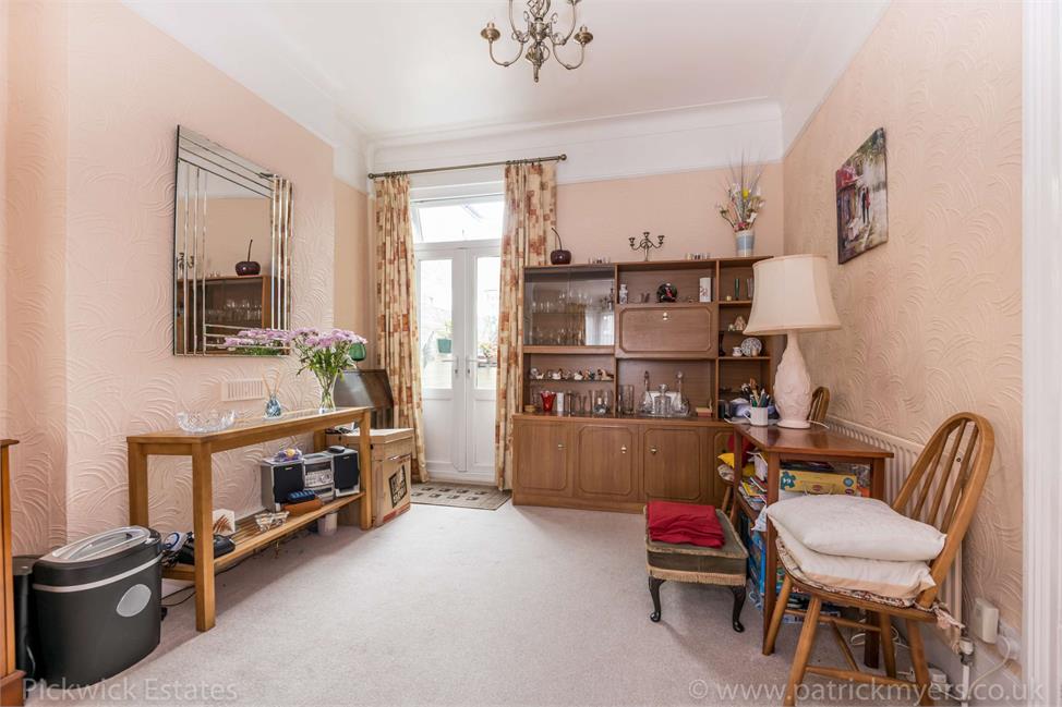 4 Bedroom House SE23 1DJ Agnew Road Pickwick Estates