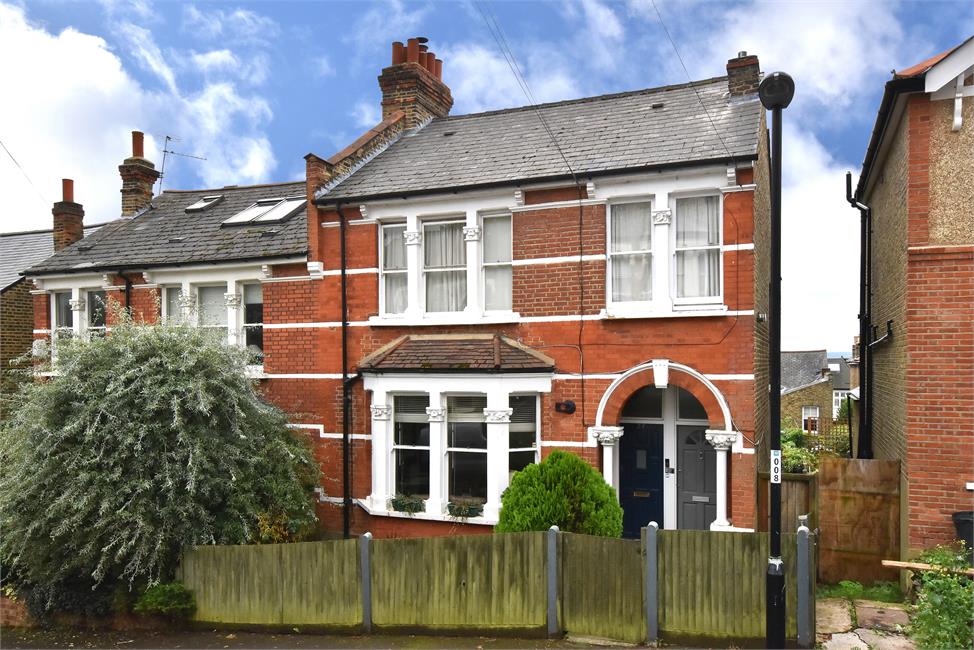 1 Bedroom Flat SE23 3RL Benson Road Pickwick Estates