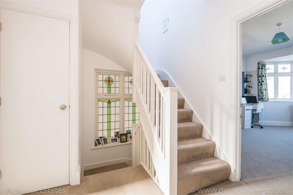 4 Bedroom House SE23 3AL Netherby Road Pickwick Estates
