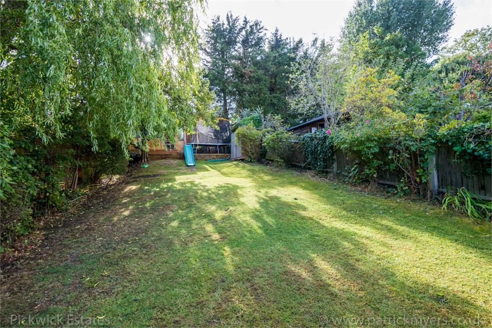 4 Bedroom House SE23 3AL Netherby Road Pickwick Estates