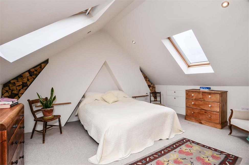 4 Bedroom House SE23 1PB Maclean Road Pickwick Estates