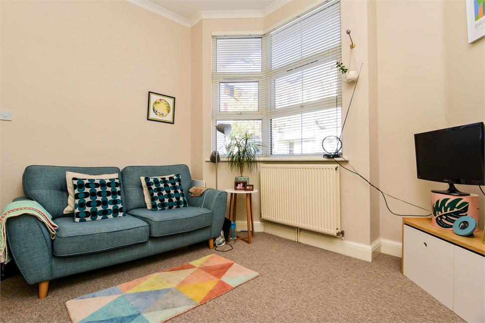 2 Bedroom Flat SE23 1DZ Honor Oak Park Pickwick Estates