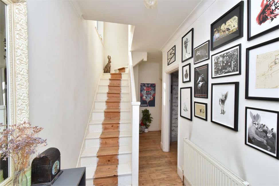 3 Bedroom House SE14 6RH Millmark Grove Pickwick Estates