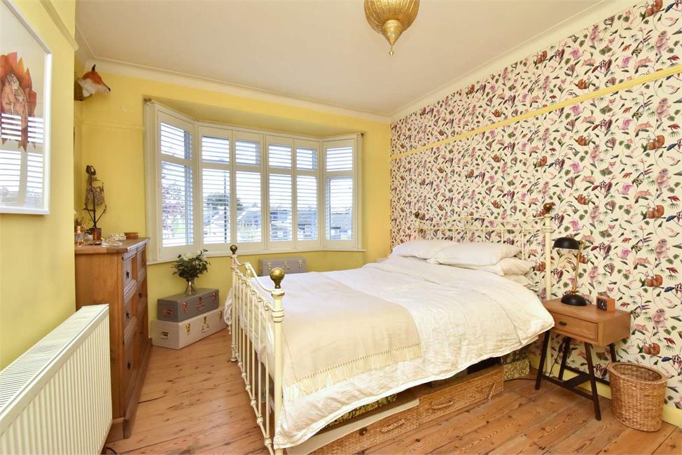 3 Bedroom House SE14 6RH Millmark Grove Pickwick Estates