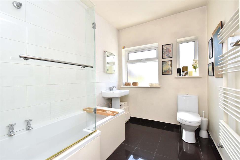 3 Bedroom House SE14 6RH Millmark Grove Pickwick Estates