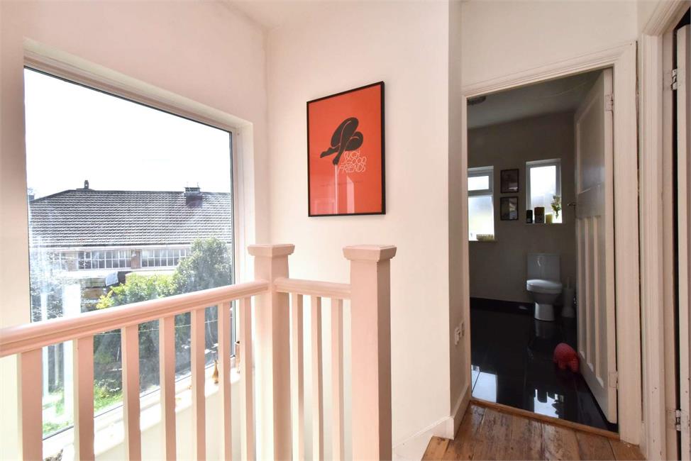 3 Bedroom House SE14 6RH Millmark Grove Pickwick Estates