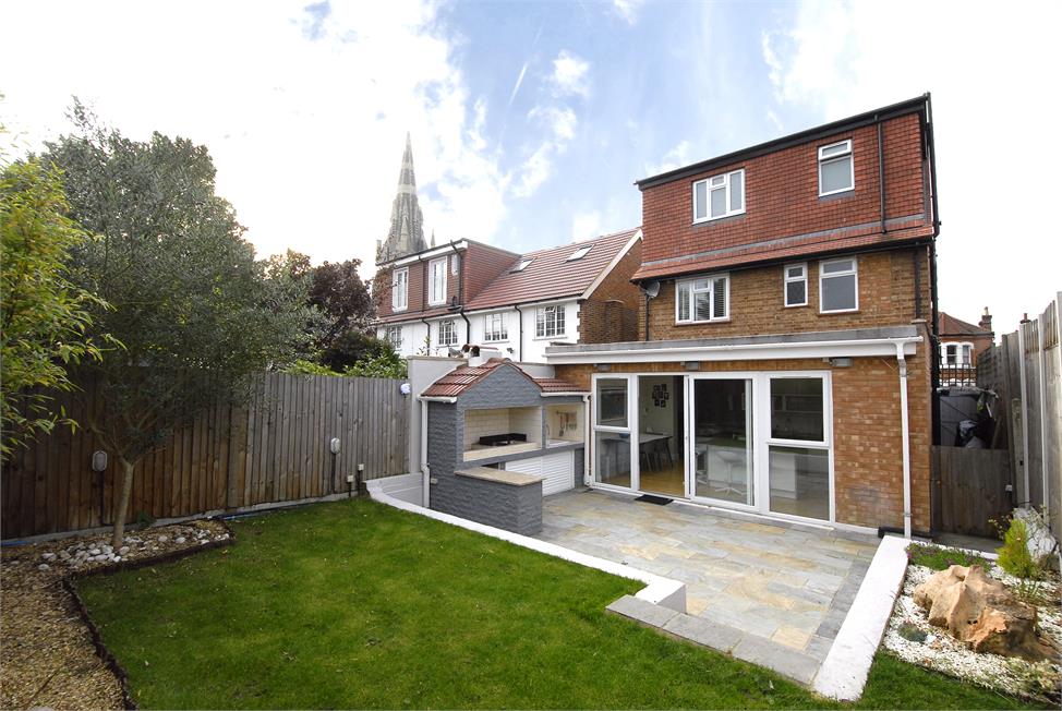 5-bedroom-house-se22-0jt-barry-road-pickwick-estates